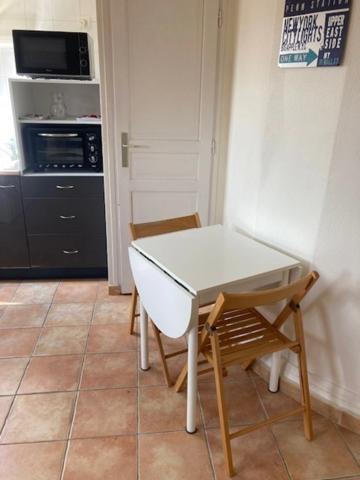 Rouen Vieux-Marché / Gare : Studio rénové de 17 m² avec vue panoramique et charges limitées !