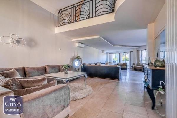 Maison à vendre 14 pièces 450m² Vaujours (93410)