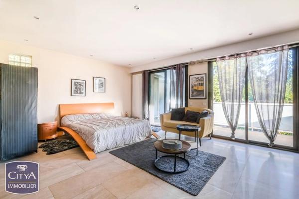 Maison à vendre 14 pièces 450m² Vaujours (93410)
