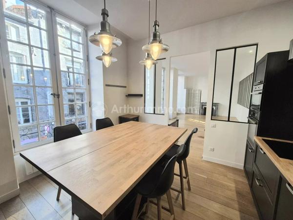 Vente                                                      Appartement
                        
                                         120 m2                     à Clermont-Ferrand