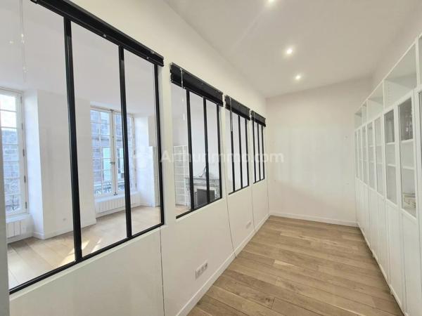 Vente                                                      Appartement
                        
                                         120 m2                     à Clermont-Ferrand