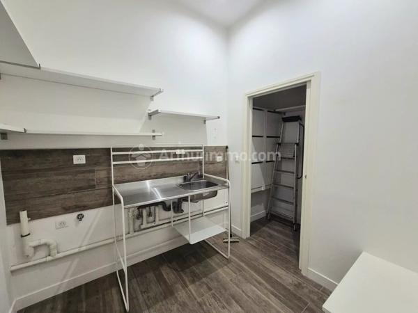 Vente                                                      Appartement
                        
                                         120 m2                     à Clermont-Ferrand