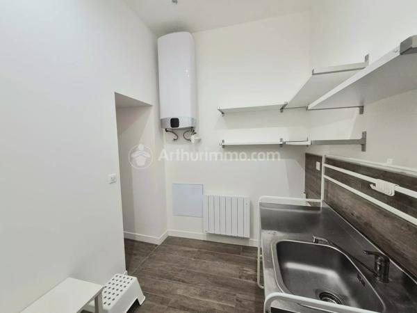 Vente                                                      Appartement
                        
                                         120 m2                     à Clermont-Ferrand
