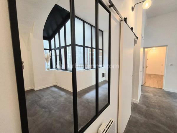Vente                                                      Appartement
                        
                                         120 m2                     à Clermont-Ferrand