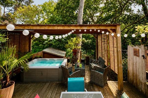Seignosse Le Penon (40) - Villa Patio 82 m² - Entièrement rénovée - 2 chambres - Terrasse et jacuzzi.