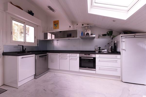 Seignosse Le Penon (40) - Villa Patio 82 m² - Entièrement rénovée - 2 chambres - Terrasse et jacuzzi.