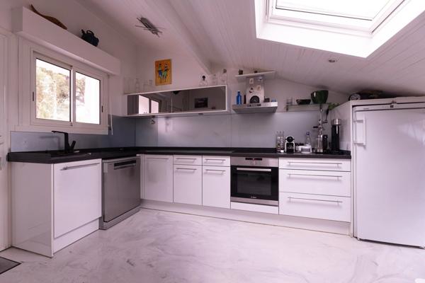 Seignosse Le Penon (40) - Villa Patio 82 m² - Entièrement rénovée - 2 chambres - Terrasse et jacuzzi.