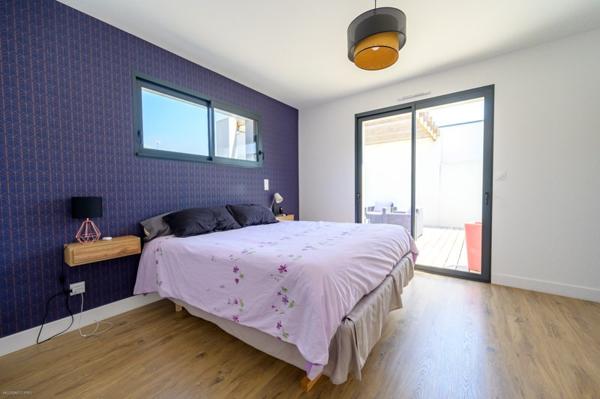 Maison à vendre 856 080 € L'Houmeau 5 p 157 m² DPE A
