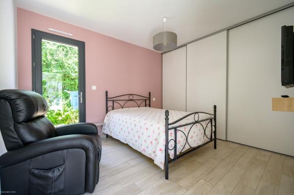 Maison à vendre 856 080 € L'Houmeau 5 p 157 m² DPE A