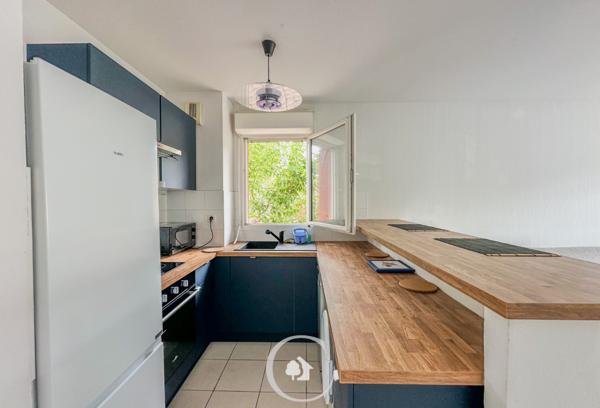 Parempuyre (33290) JOLI APPARTEMENT T2 - BALCON - PARKING - LOC MEUBLE