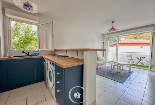 Parempuyre (33290) JOLI APPARTEMENT T2 - BALCON - PARKING - LOC MEUBLE