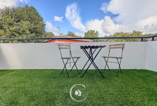 Parempuyre (33290) JOLI APPARTEMENT T2 - BALCON - PARKING - LOC MEUBLE