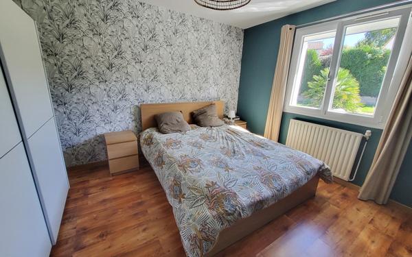 Maison rénovée avec piscine à Saint-Georges-des-Gardes