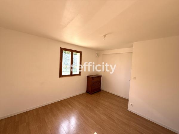 Maison 7 pièces - 169 m² Exclusivité efficity