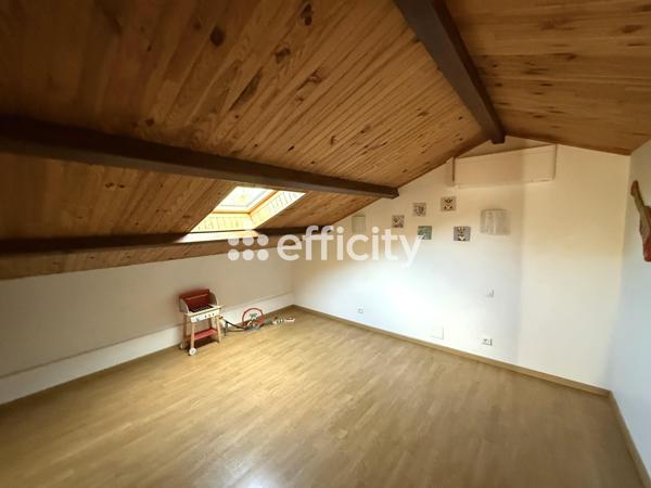 Maison 7 pièces - 169 m² Exclusivité efficity