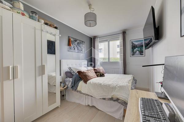 Sèvres - Les Hauts de Sèvres - 4 pièces 76 m², 3 chambres, parking et cave - Résidence verdoyante