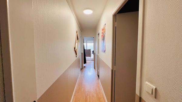 Dpt Finistère (29), à vendre QUIMPER appartement T4 de 77 m² habitable - Terrasse - 3 Balcons - Cave.