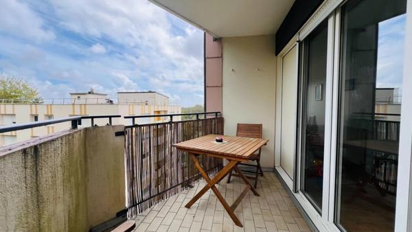 Dpt Finistère (29), à vendre QUIMPER appartement T4 de 77 m² habitable - Terrasse - 3 Balcons - Cave.