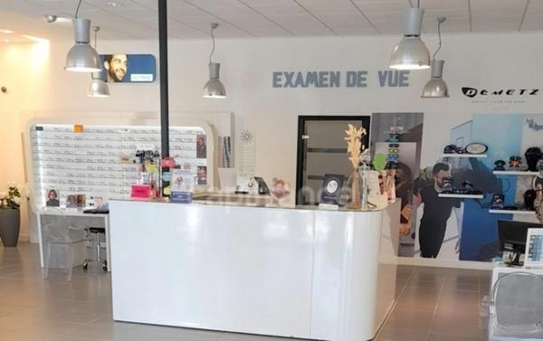 Et si vous repreniez votre propre magasin d’optique pour 230 000 € ?