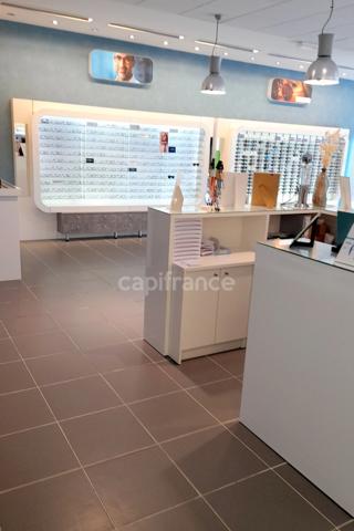 Et si vous repreniez votre propre magasin d’optique pour 230 000 € ?