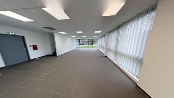 Grigny (91350) Location – cellules d’activité 510,84 m2 ZFU – Parc neuf, accès immédiat A6