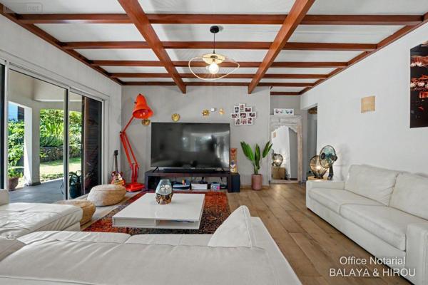 Villa à vendre à Saint-Gilles-les-Bains à la Réunion (97434), ref : 97424/121