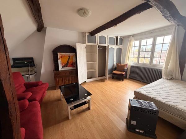 Immeuble de rapport avec commerces loués – 389 m² – Vieux Nogent-sur-Oise