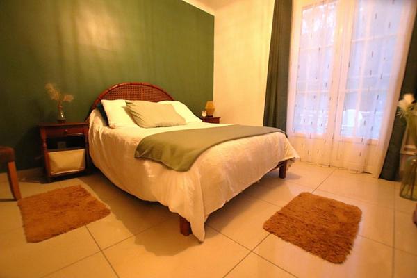 Demeure de prestige 11 pièces de 300 m2 + 153 sous-sol sur 1307 m2