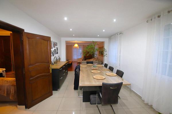 Demeure de prestige 11 pièces de 300 m2 + 153 sous-sol sur 1307 m2