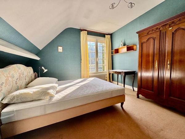 Superbe Maison de 200m2  6 chambres, parcelle de 1791m2 à Saint Fuscien (80480)