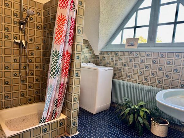 Superbe Maison de 200m2  6 chambres, parcelle de 1791m2 à Saint Fuscien (80480)