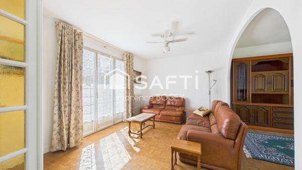 Maison familiale avec jardin et verger dans un quartier paisible