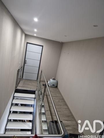 Maison à vendre 6 pièces 211 m² Saint-Ouen-lès-Parey