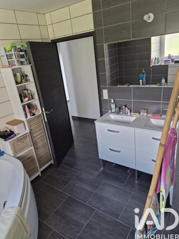 Maison à vendre 6 pièces 211 m² Saint-Ouen-lès-Parey