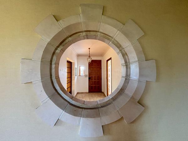 Maison familiale avec possibilité de logement indépendant.