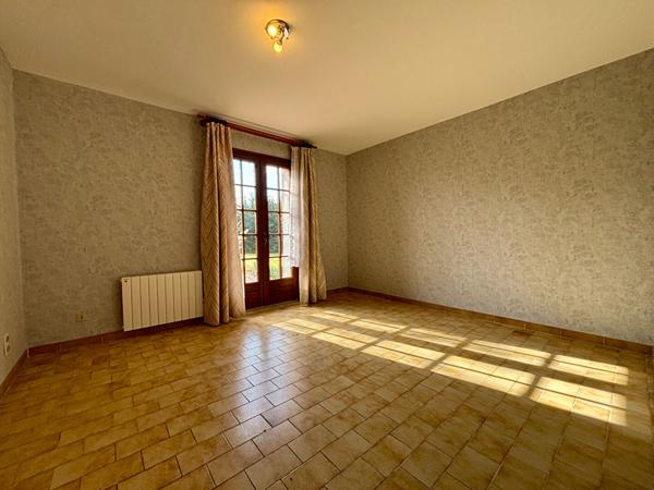 Maison familiale avec possibilité de logement indépendant.