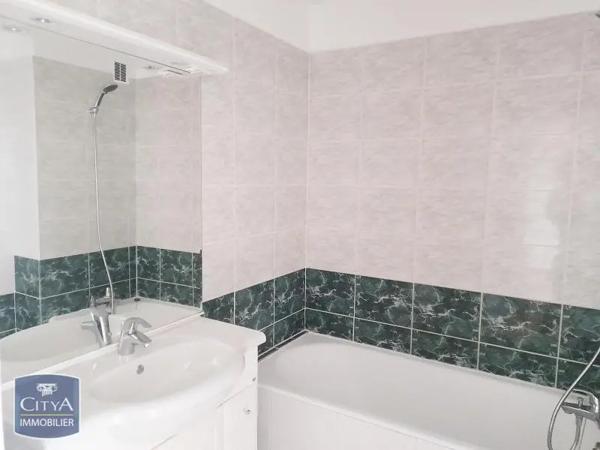 Appartement à louer 3 pièces 70.84m² Viroflay (78220)