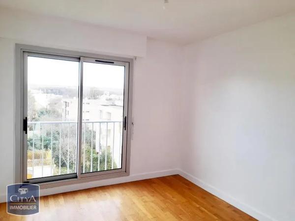 Appartement à louer 3 pièces 70.84m² Viroflay (78220)