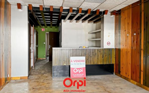 Immeuble à vendre    3 pièces •  Montmarault