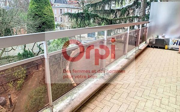 Appartement à vendre    1 pièce • 33 m2 Issy-les-Moulineaux