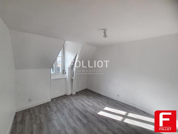A LOUER - Maison Villedieu - 5 pièces - 90 m2 - jardin - proximité du centre ville.