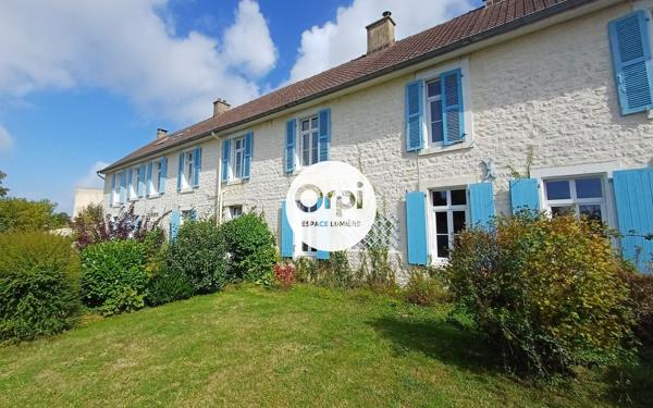 Maison à vendre    6 pièces • 271 m2 Saint-Martin-Boulogne