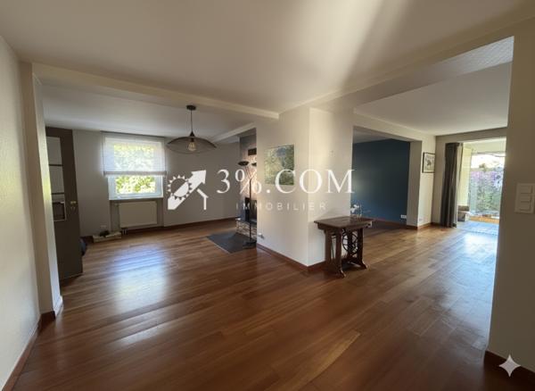 Maison 8 pièce(s) 6 chambre(s) 208 m²