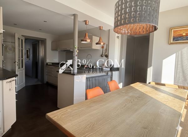 Maison 8 pièce(s) 6 chambre(s) 208 m²