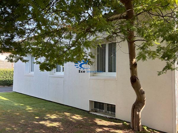 LA ROCHELLE LA GENETTE MAISON + GARAGES AVEC PARCELLE 908 M²  La rochelle