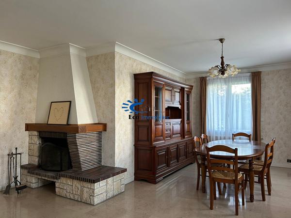 LA ROCHELLE LA GENETTE MAISON + GARAGES AVEC PARCELLE 908 M²  La rochelle