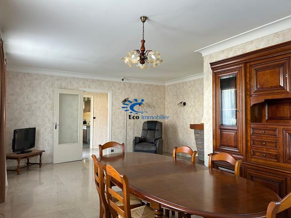 LA ROCHELLE LA GENETTE MAISON + GARAGES AVEC PARCELLE 908 M²  La rochelle