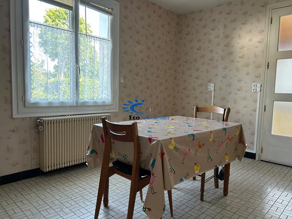 LA ROCHELLE LA GENETTE MAISON + GARAGES AVEC PARCELLE 908 M²  La rochelle