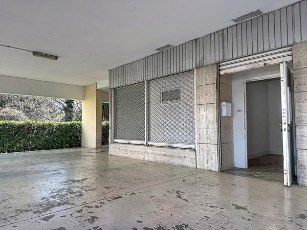 À vendre ? Murs commerciaux à Marseille 13013 (Saint-Jérôme)