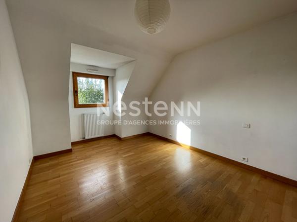 MAISON au COEUR du BOURG de GRAND-CHAMP - 4 chambres et 1 bureau